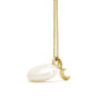 Sorella Maan parelhanger met ketting, geelgoud, zoetwaterparel